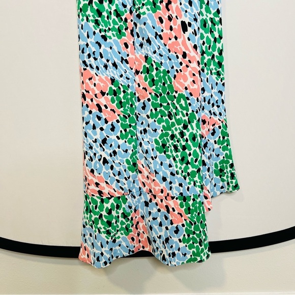 River Island Ruffled Abstract-Print Pastel High-Low V-Neck Wrap Dress. Size 12. - Picture 10 of 14